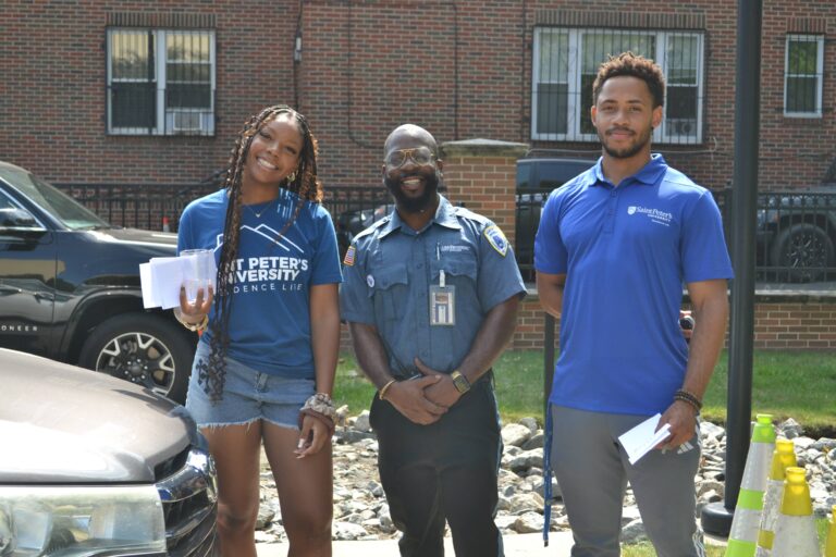 move-in volunteers